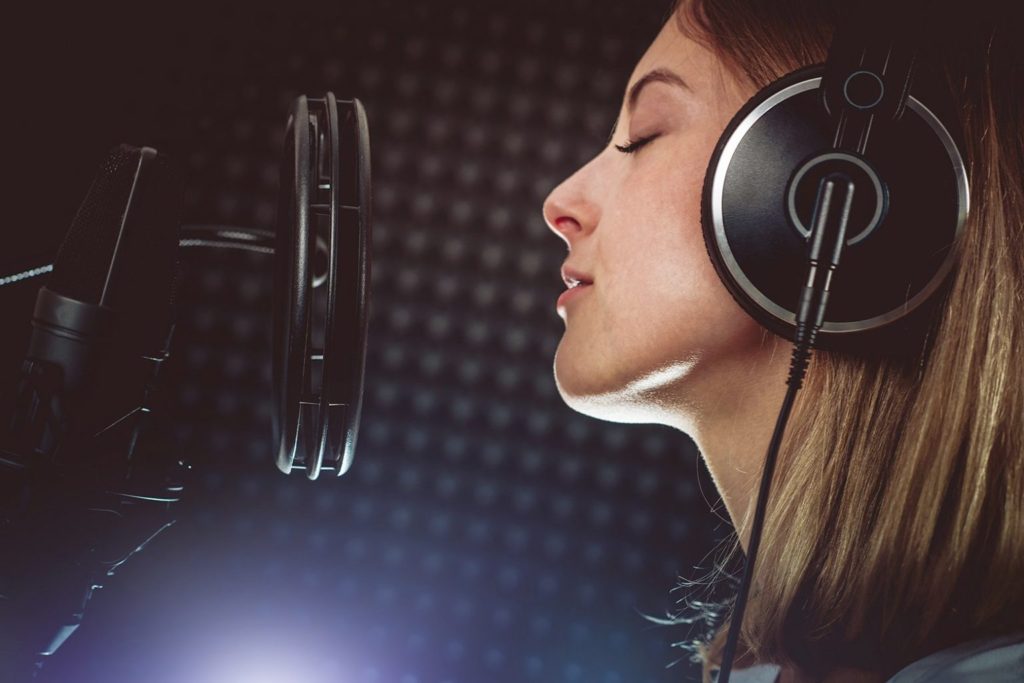 Vocal Trainer Or Voice Teacher B8 1024x683